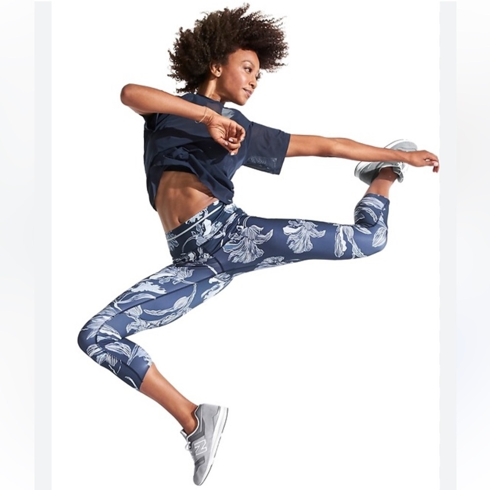 Athleta Navy Floral Capri Leggings
